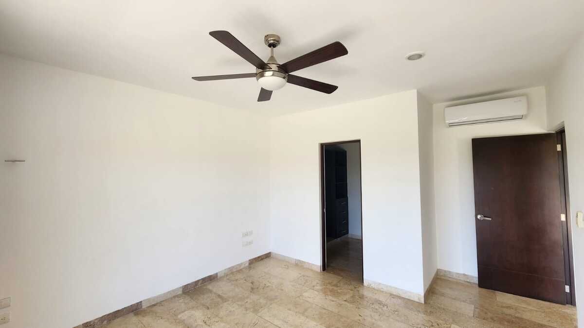 49 de 49: Departamento en Renta Merida