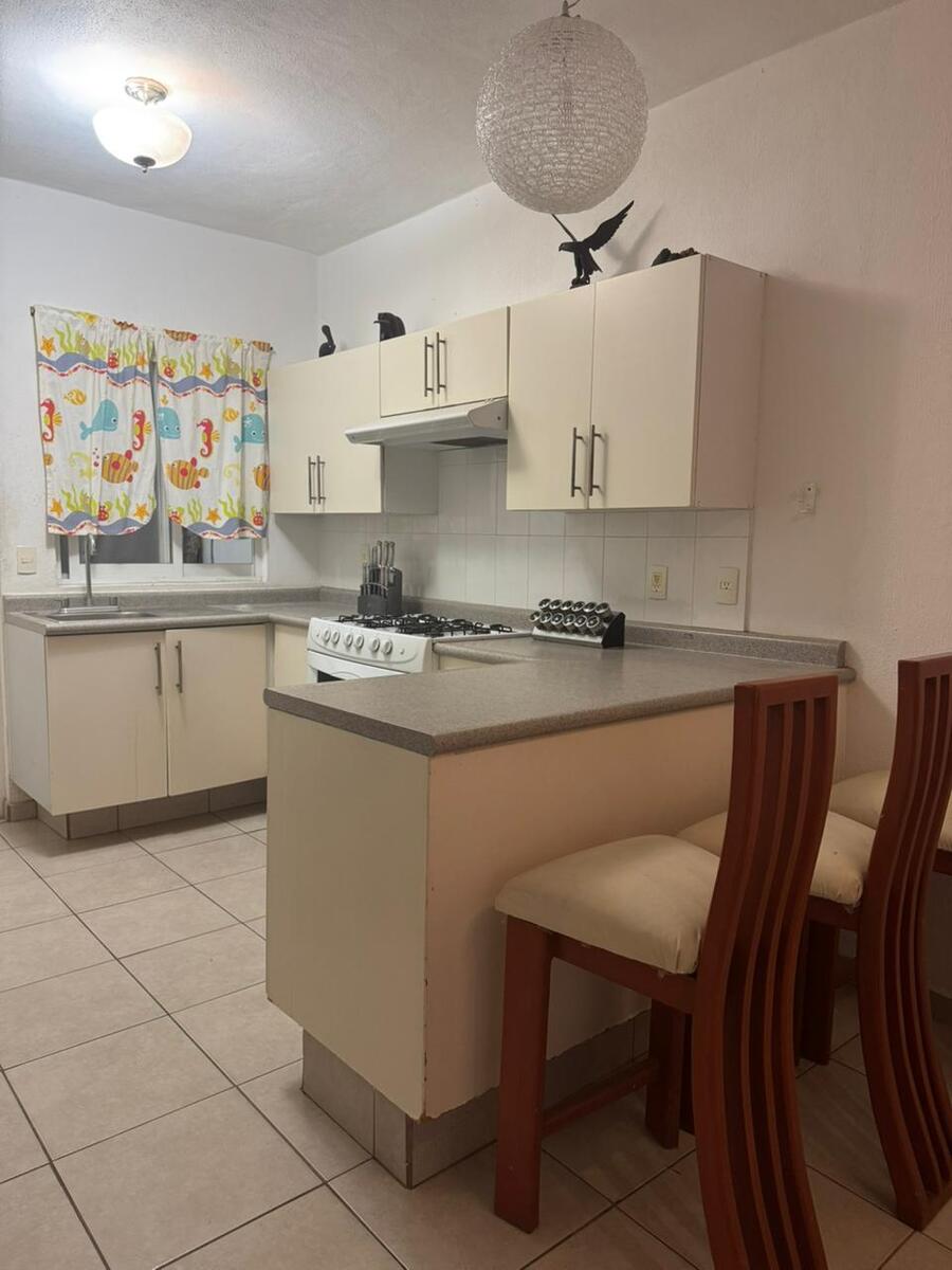 4 of 18: COCINA INTEGRAL Y AREA DE SERVICIO