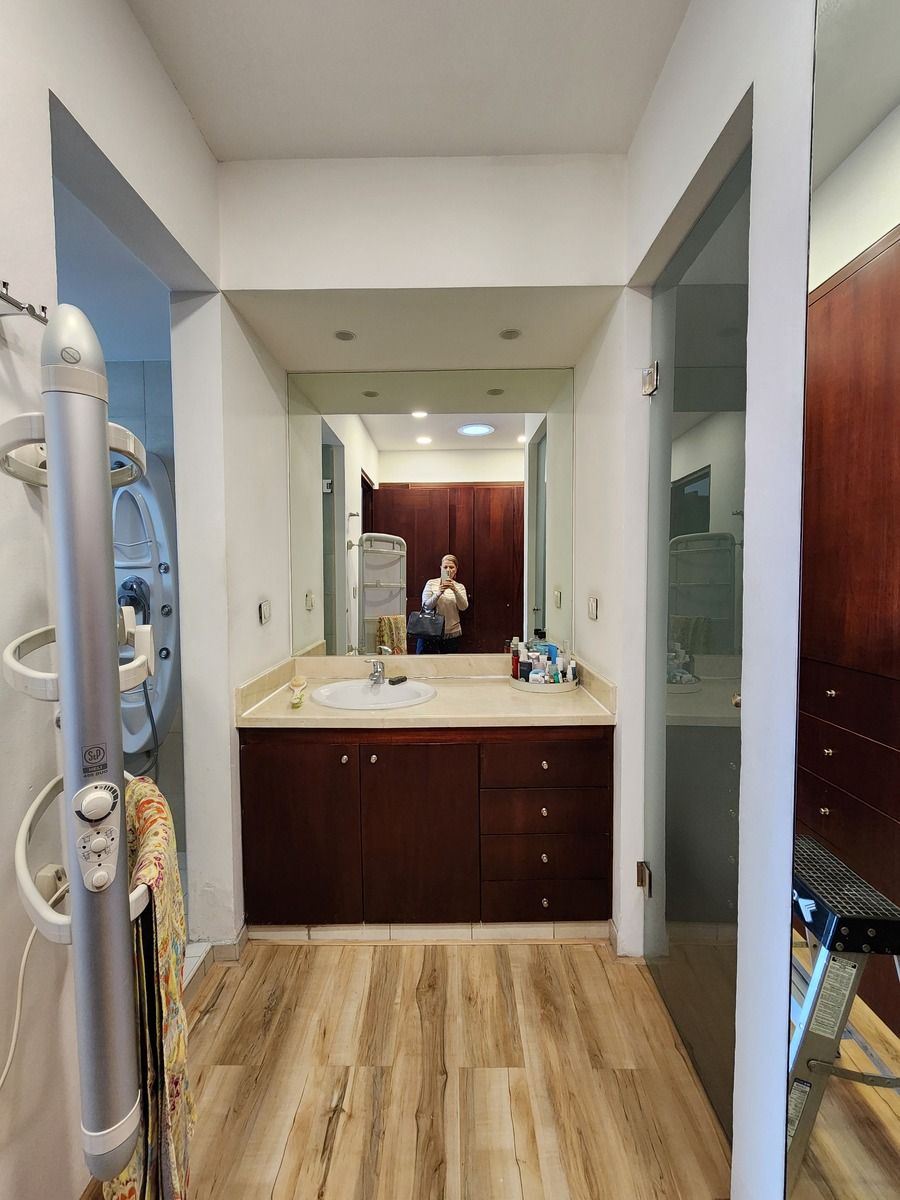 16 of 19: Baño recámara principal