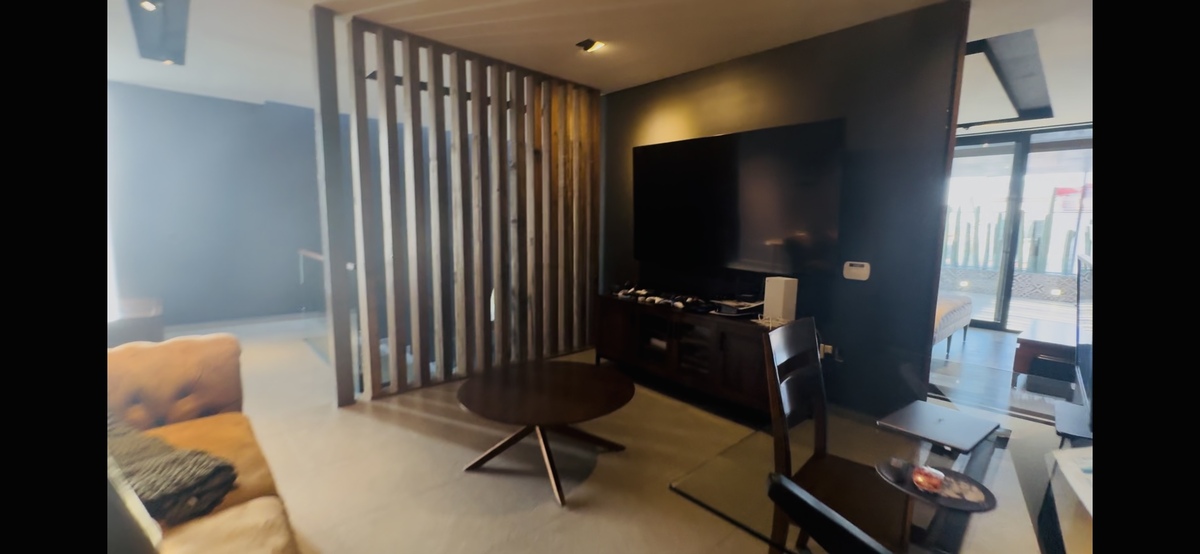 15 of 19: Sala de TV