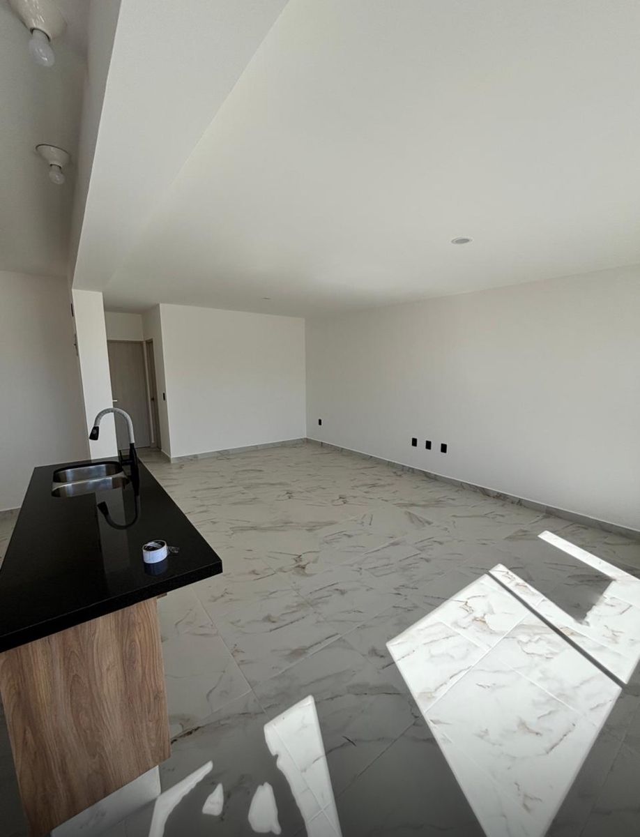 1 de 7: Sala. Comedor y cocina