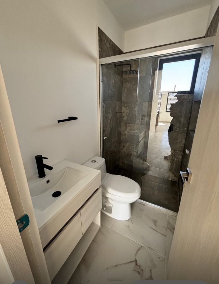 3 de 7: Baño vomoleto