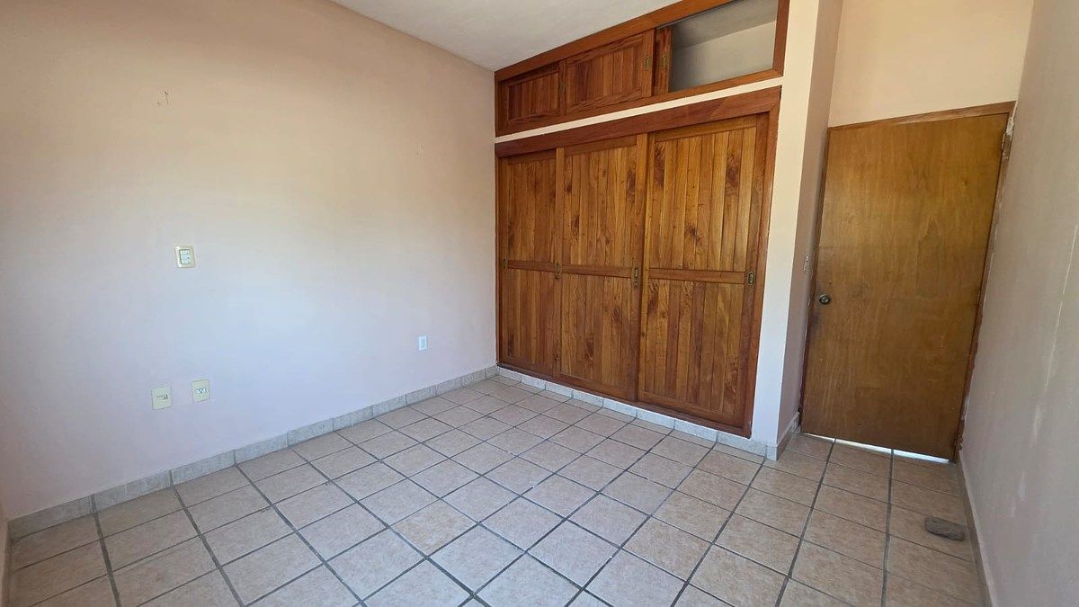 19 de 27: RECAMARA 2