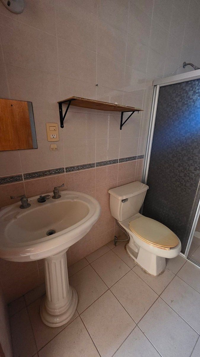 15 de 27: BAÑO COMPLETO PB