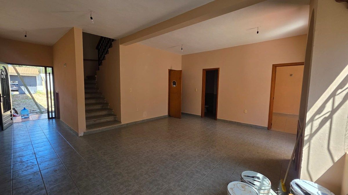 5 de 27: SALE - COMEDOR