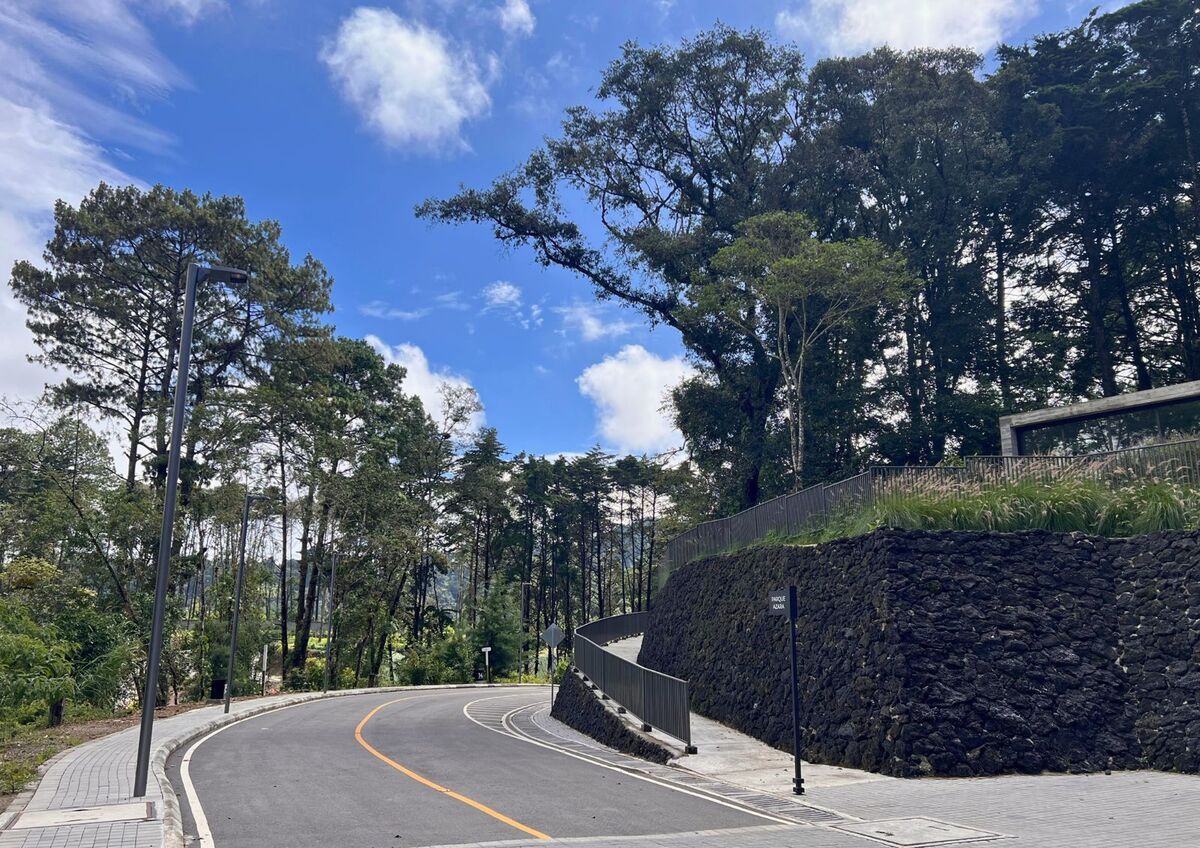 AZARA/ Legado Del Bosque/Terreno en Venta, Zona 16