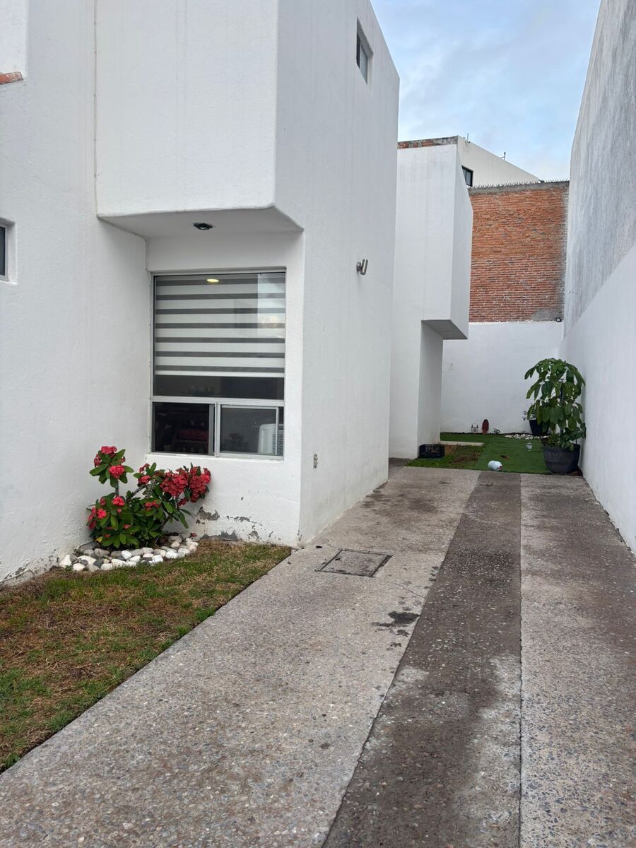 3 de 9