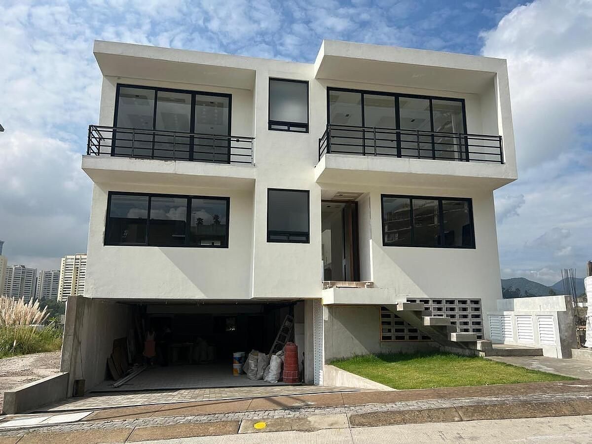 House in Bosque Real, Huixquilucan, photo 2 of 21