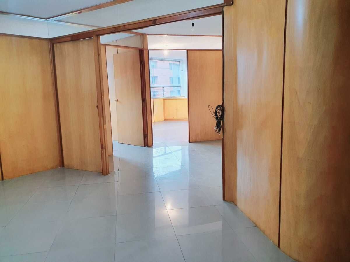 2 de 13: Acceso oficinas