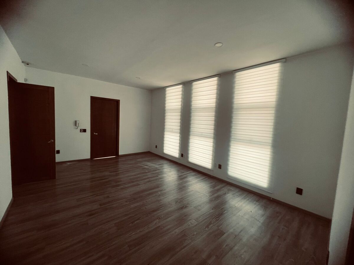 17 of 19: Estudio planta baja