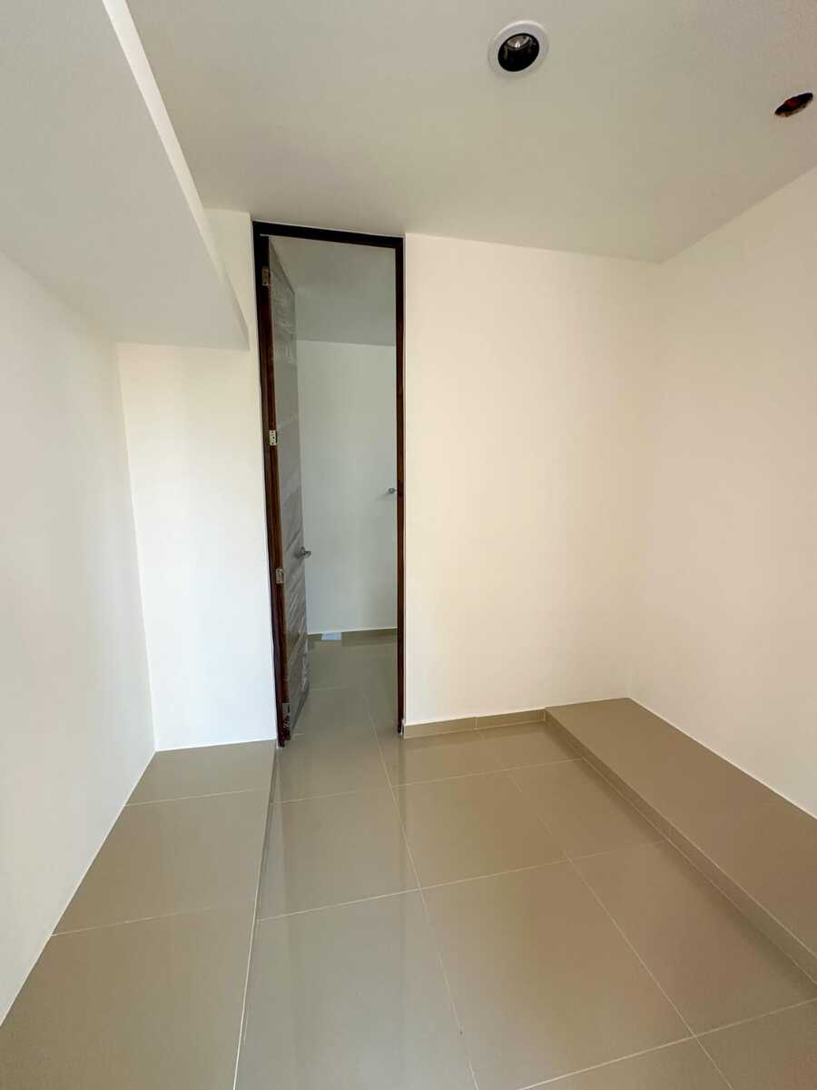 10 de 16: Closet Recámara Principal