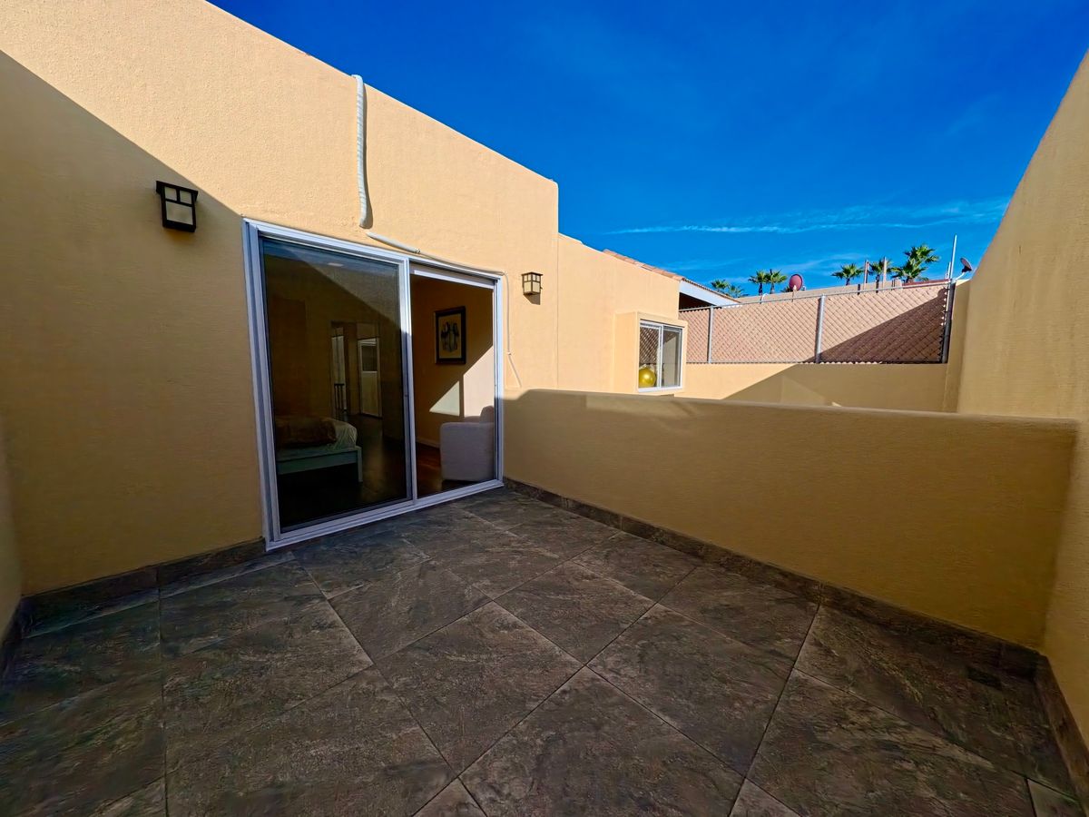 17 de 32: Balcón curato secundario