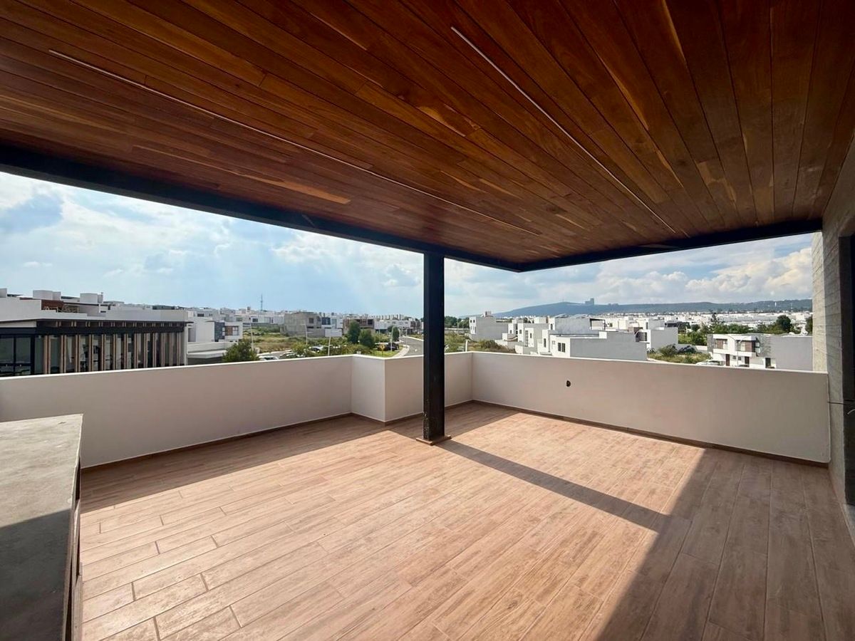 19 de 27: Roof Garden