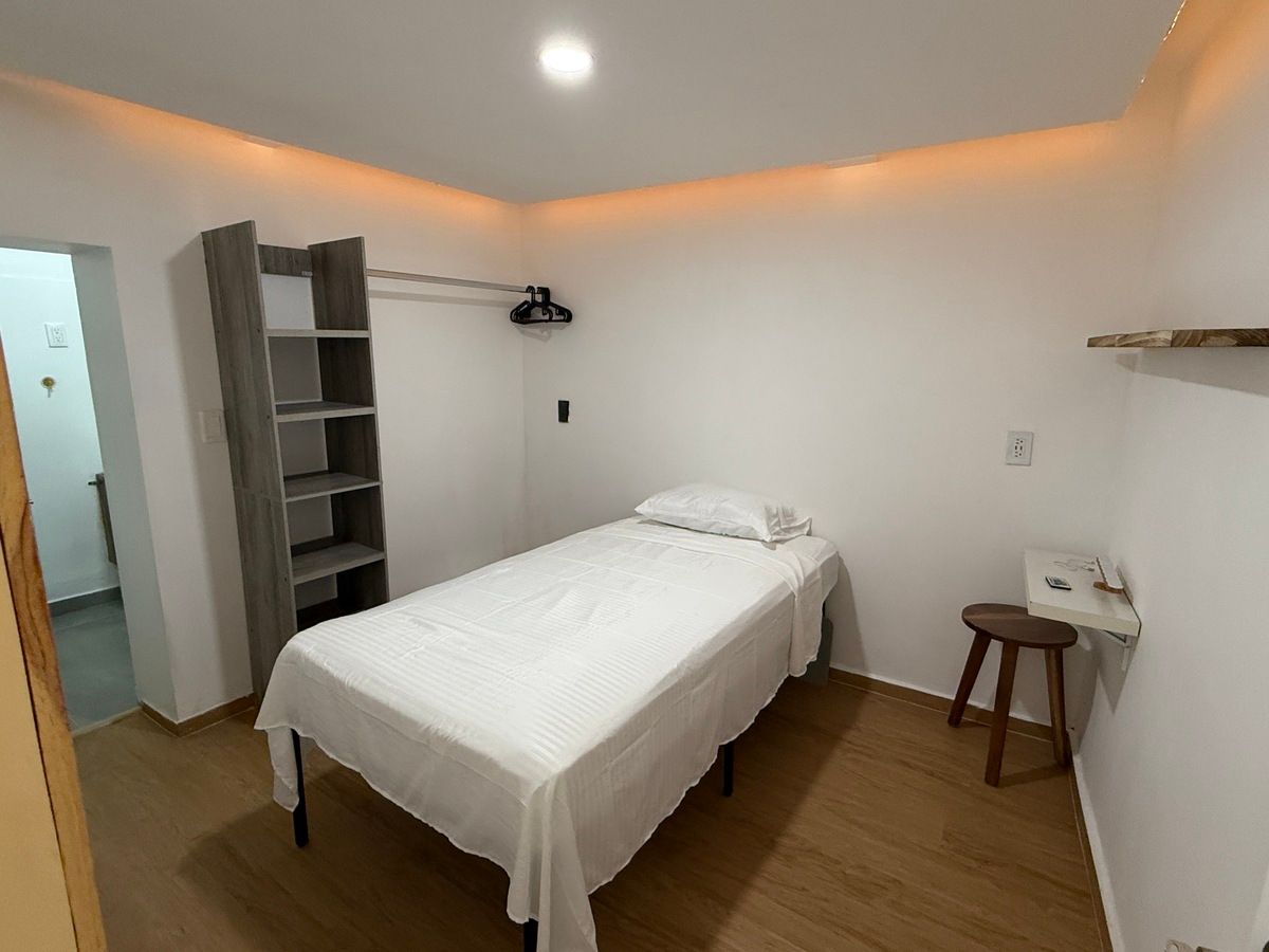 7 de 47: HABITACIÓN 2