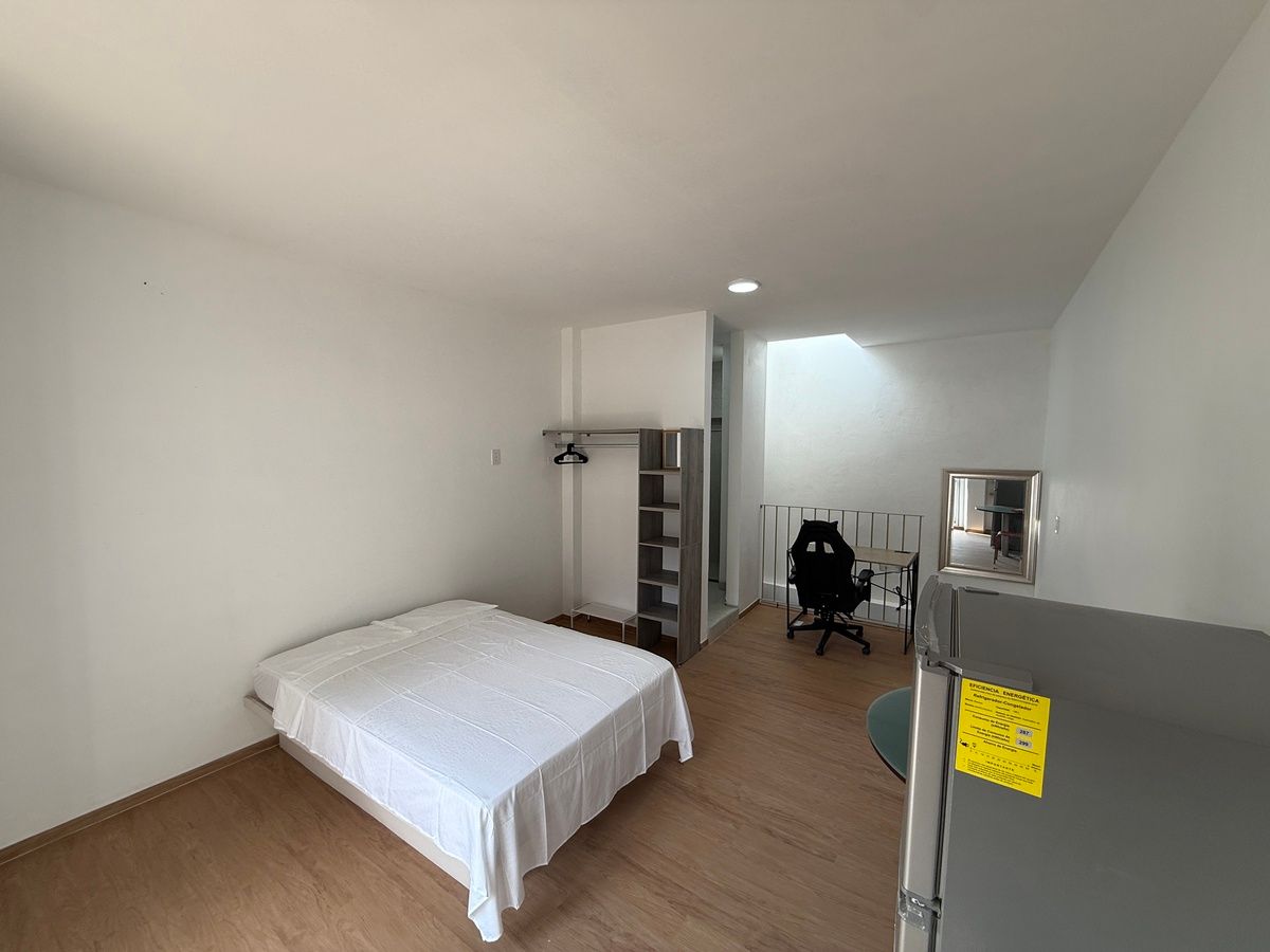 15 de 47: HABITACIÓN 4