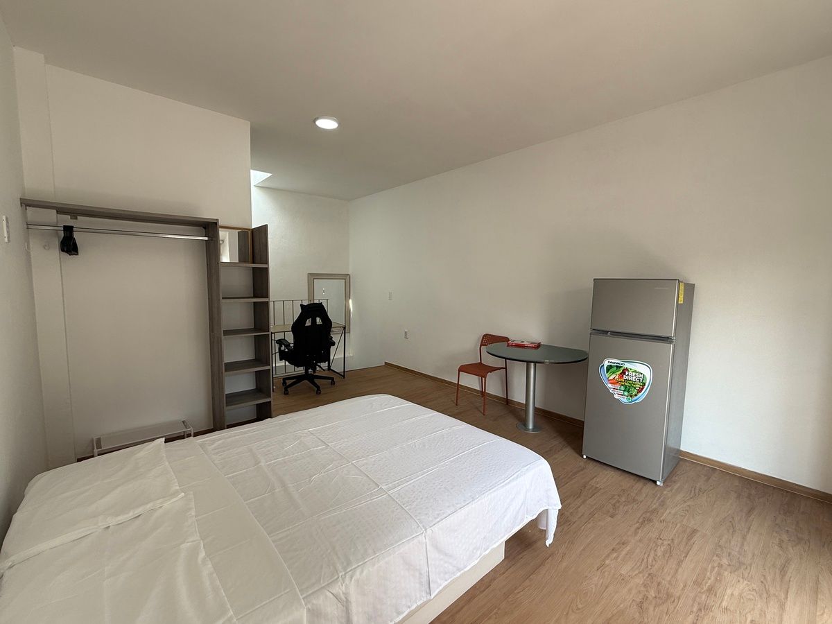 18 de 47: HABITACIÓN 4