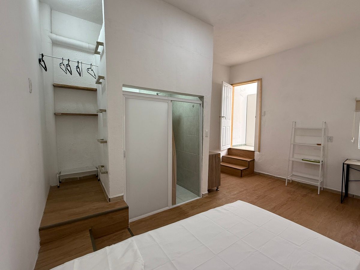 23 de 47: HABITACIÓN 5