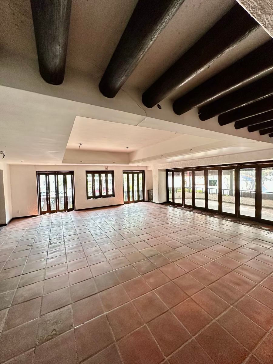 7 de 20: Área de mesas