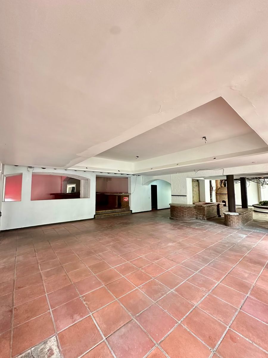 8 de 20: Área de mesas