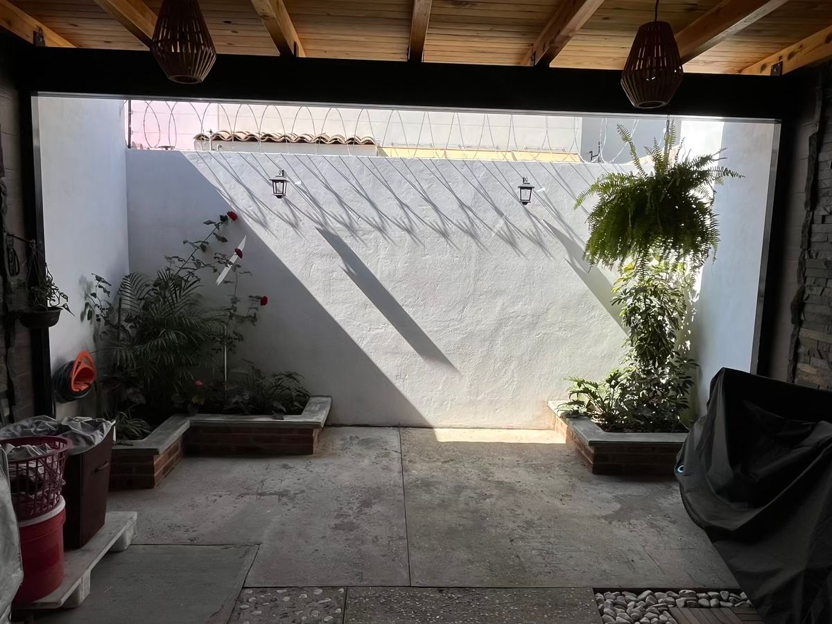 7 de 19: Patio