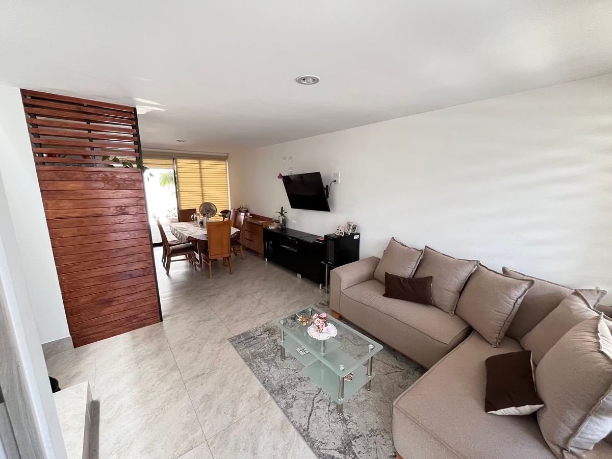 2 de 19: Recibidor-Sala