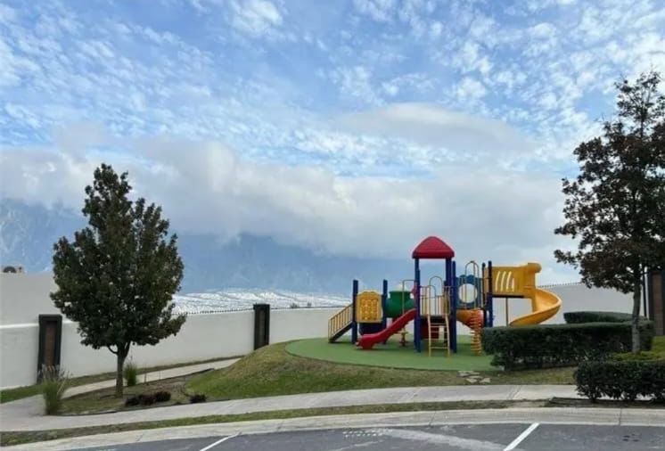 2 of 15: juegos infantiles