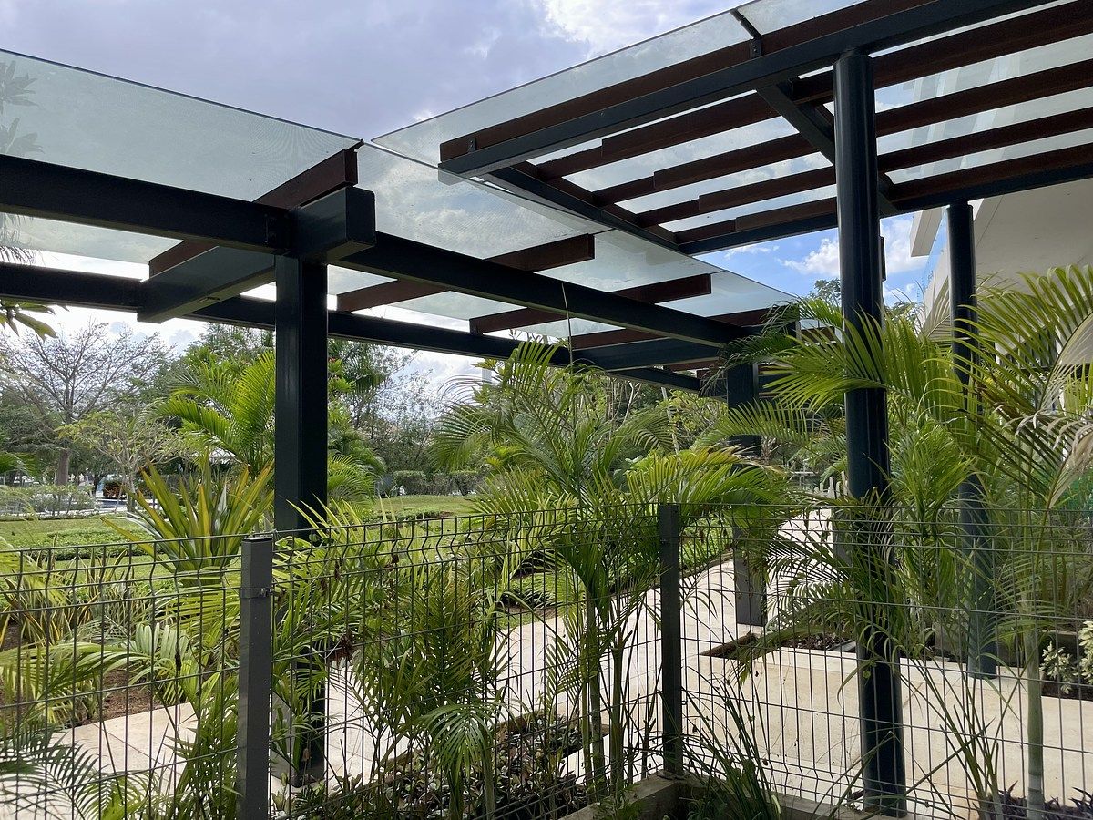 3 de 28: Jardín privado con vista a la alberca