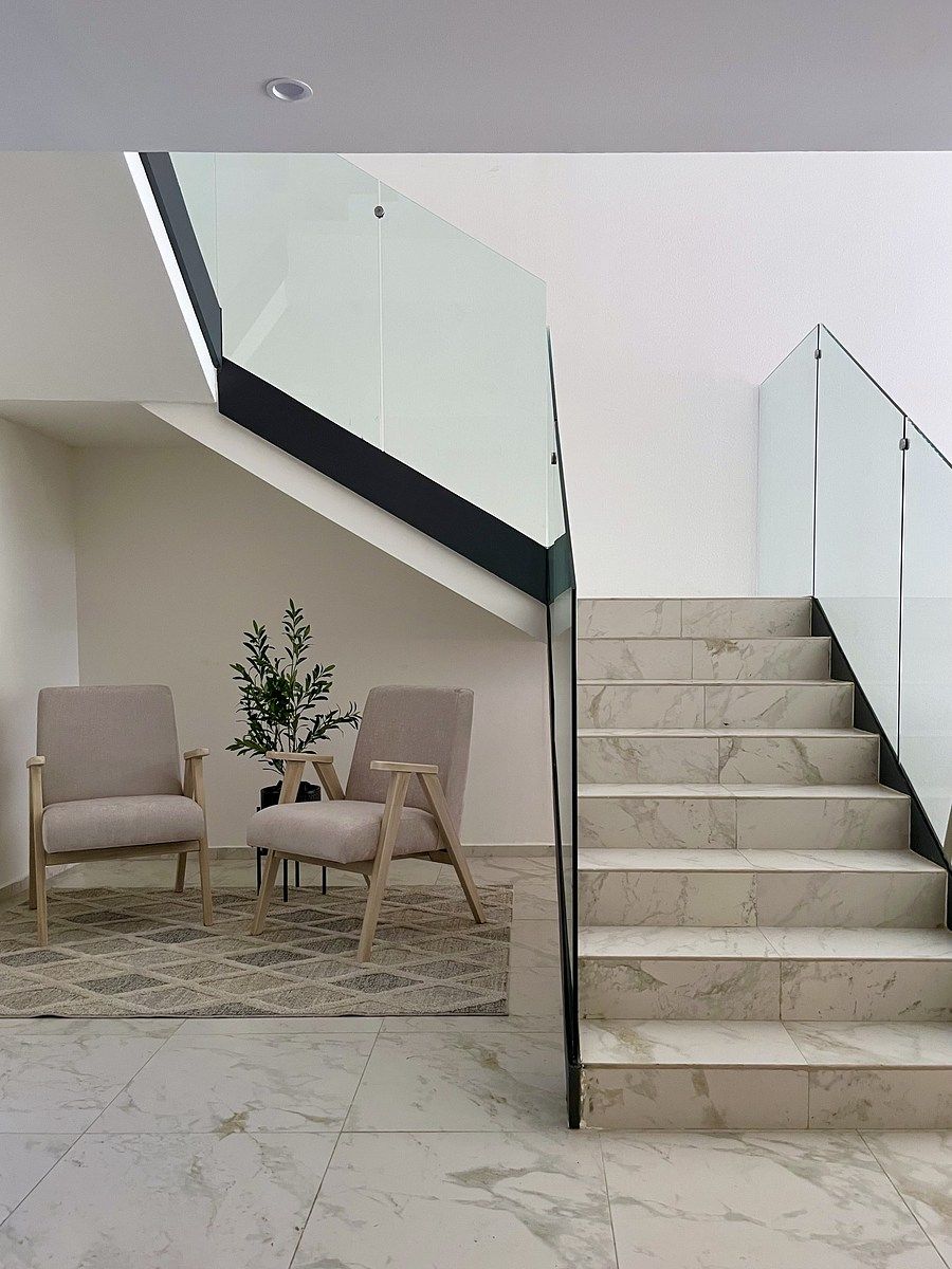 18 de 28: Escaleras al nivel superior del Garden House