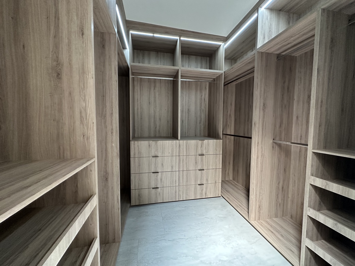 15 de 20: Clóset Principal