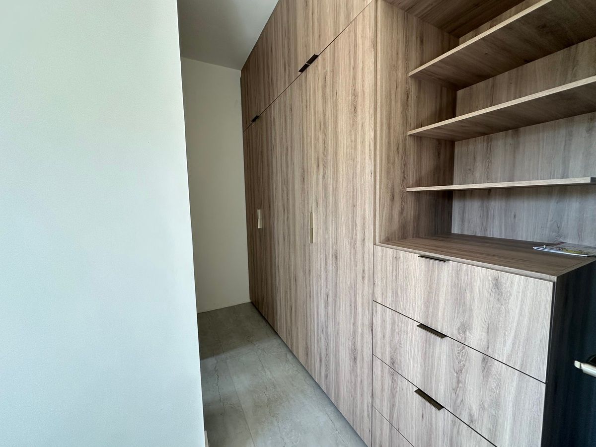 21 de 21: Clóset Secundaria 2