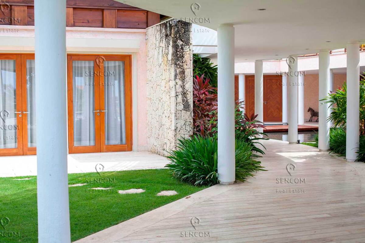 12 de 49: Villa Tropical con Vista al Golf y Mar en Cap Cana 12