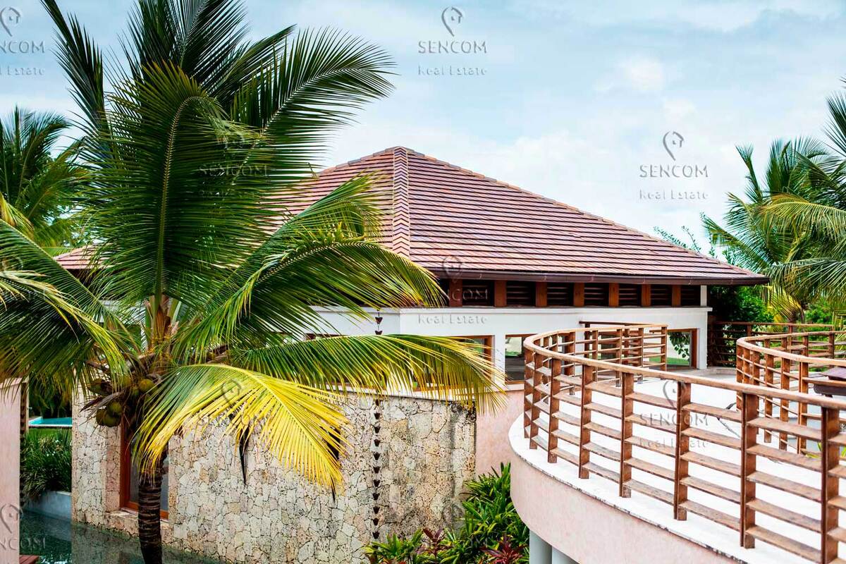 32 de 49: Villa Tropical con Vista al Golf y Mar en Cap Cana 32
