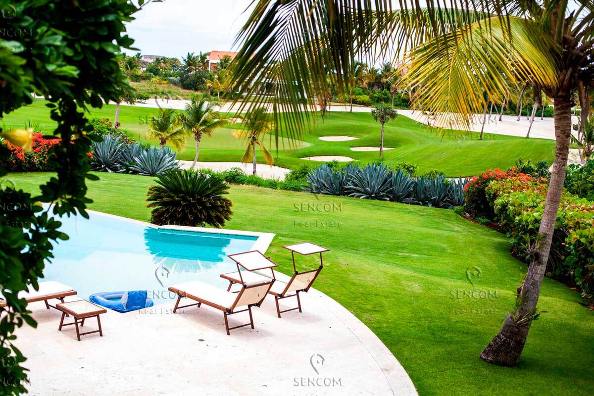 33 de 49: Villa Tropical con Vista al Golf y Mar en Cap Cana 33