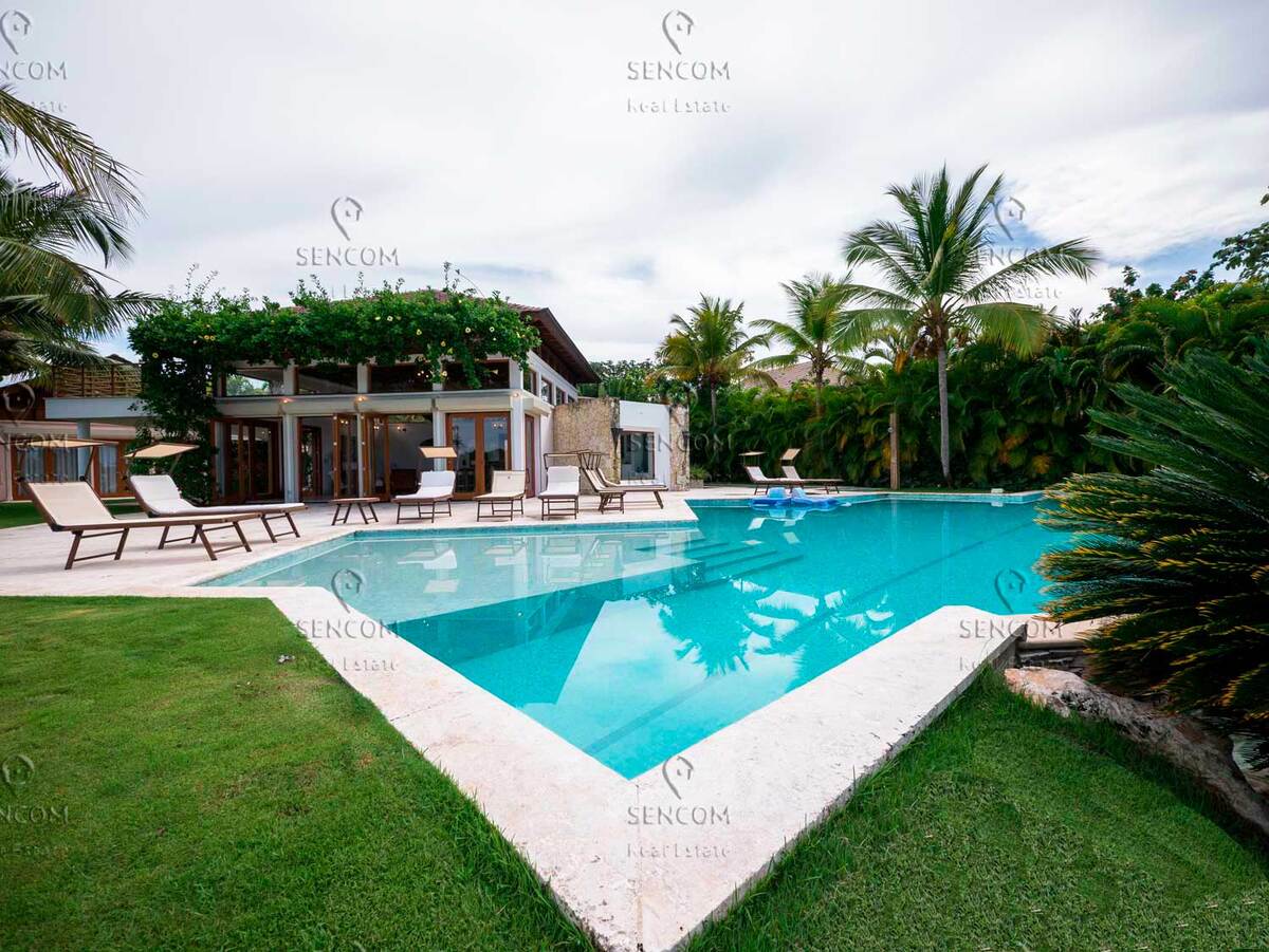 36 de 49: Villa Tropical con Vista al Golf y Mar en Cap Cana 36