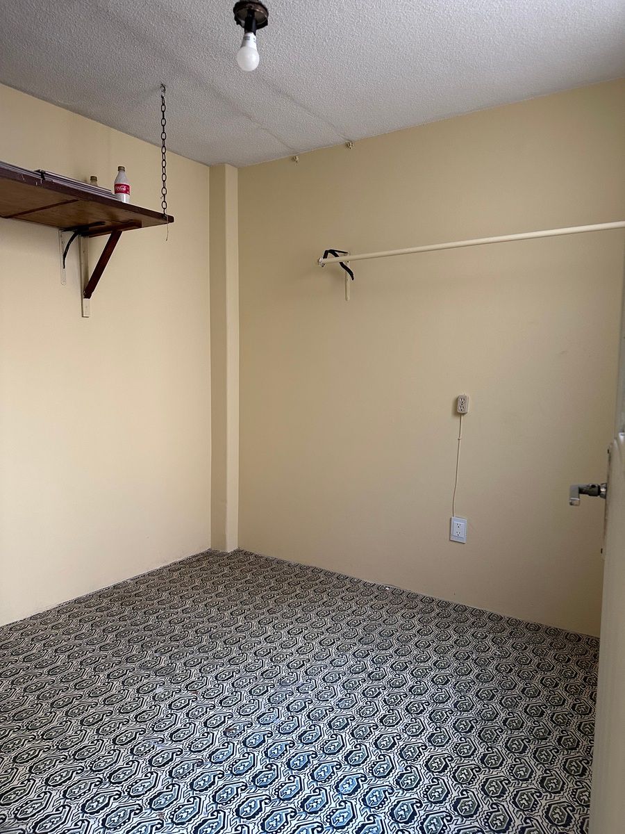 11 de 24: cuarto de servicio