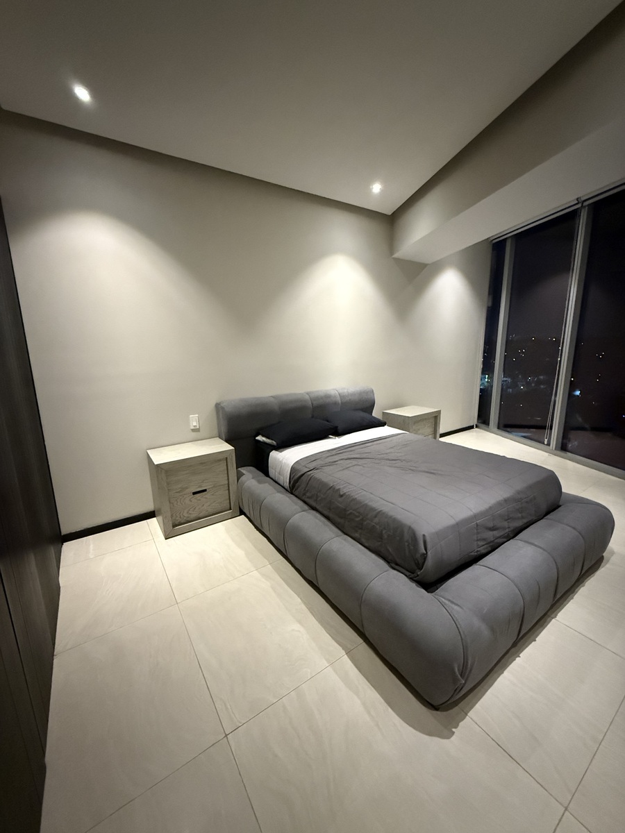 5 of 18: Cuarto secundario