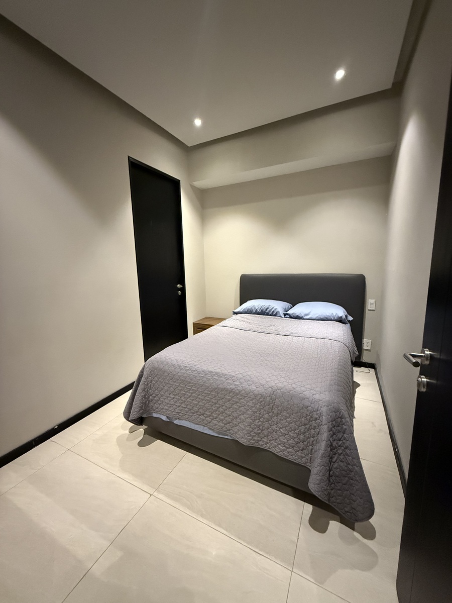 9 of 18: Tercera recámara con clóset