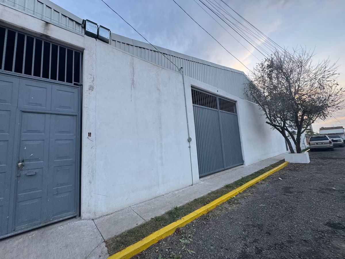 Galpão comercial em Nezahualcóyotl (Boyeros), Texcoco, foto 2 de 9