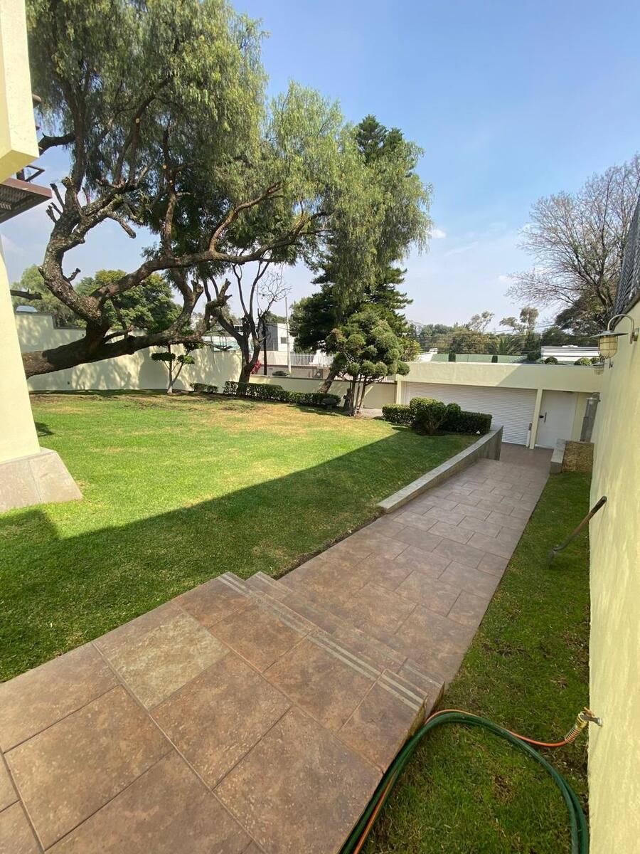 5 de 36: JARDIN FRONTAL