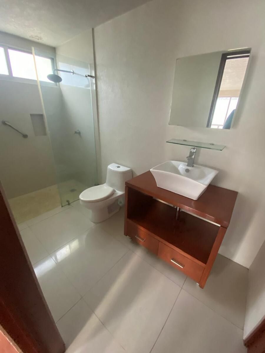 29 de 36: BAÑO COMPLETO