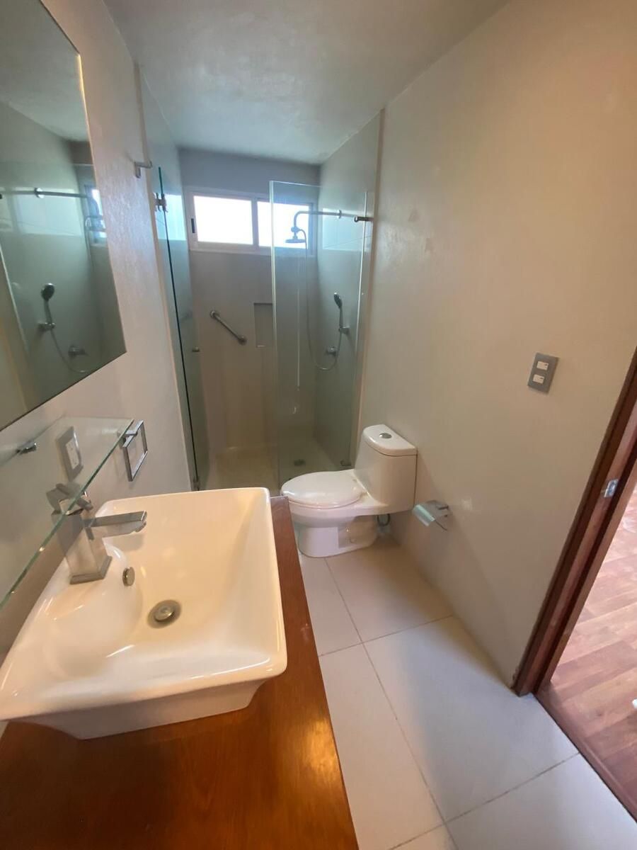 30 de 36: BAÑO COMPLETO