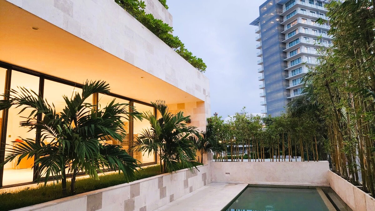 10 de 16: ALBERCA CLIMATIZADA CON VISTA A LA MARINA PUERTO CANCUN