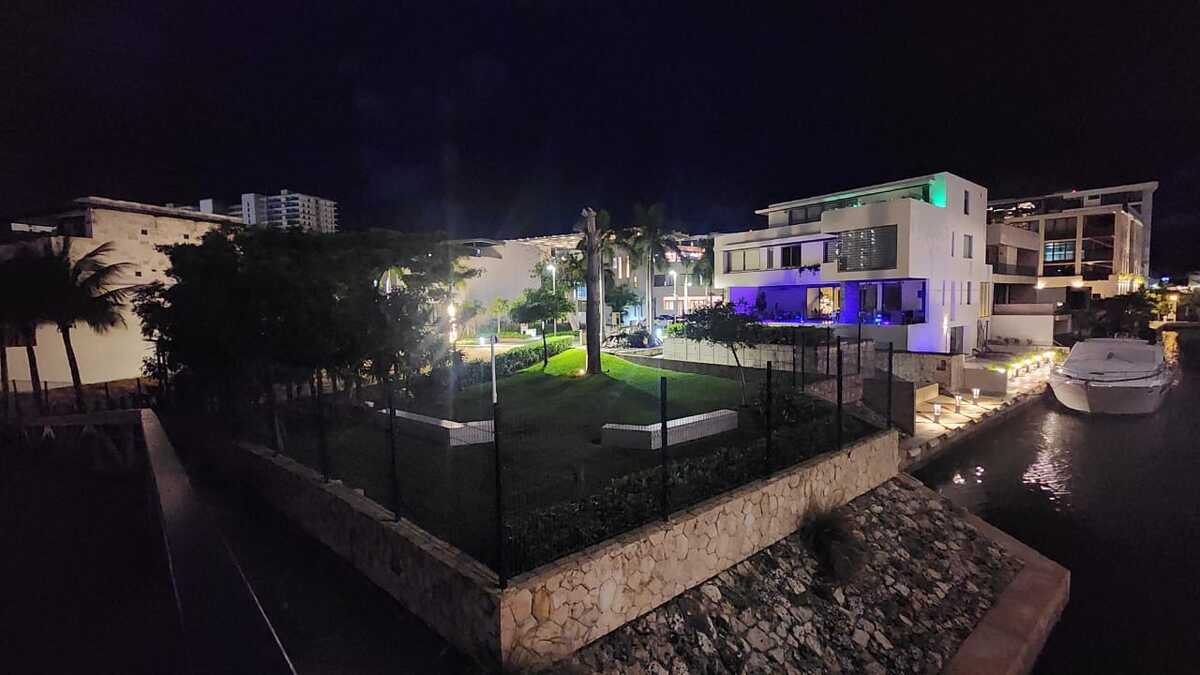 14 de 16: CASA 4 NIVELES PUERTO CANCUN ESTILO CONTEMPORANEO