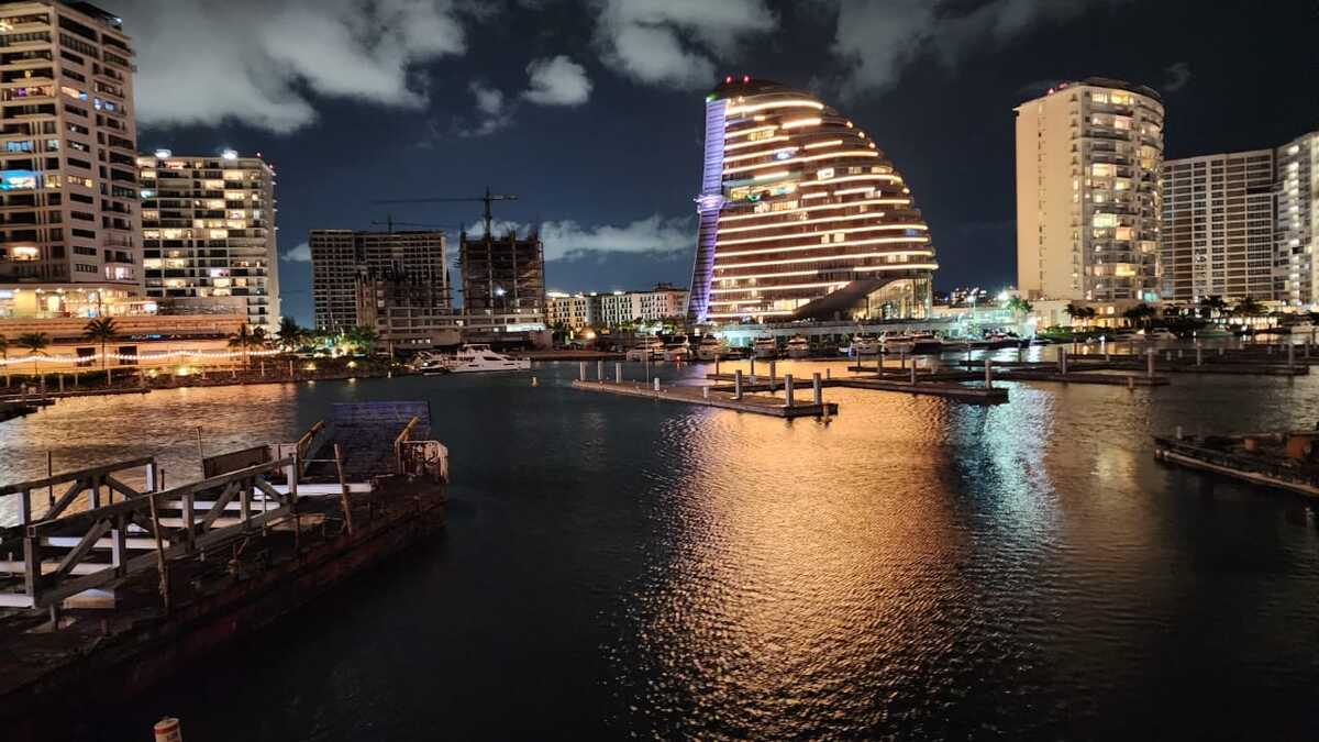 16 de 16: CASA PUERTO CANCUN CON MUELLE Y VISTA A MARINA