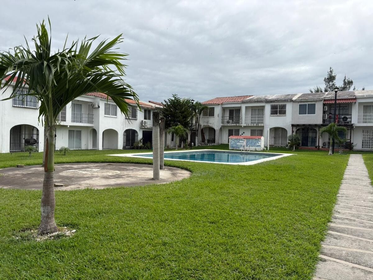 Casa EN CLÚSTER CON ALBERCA en venta en Fracc. Geovillas Los Pinos. VERACRUZ,VER