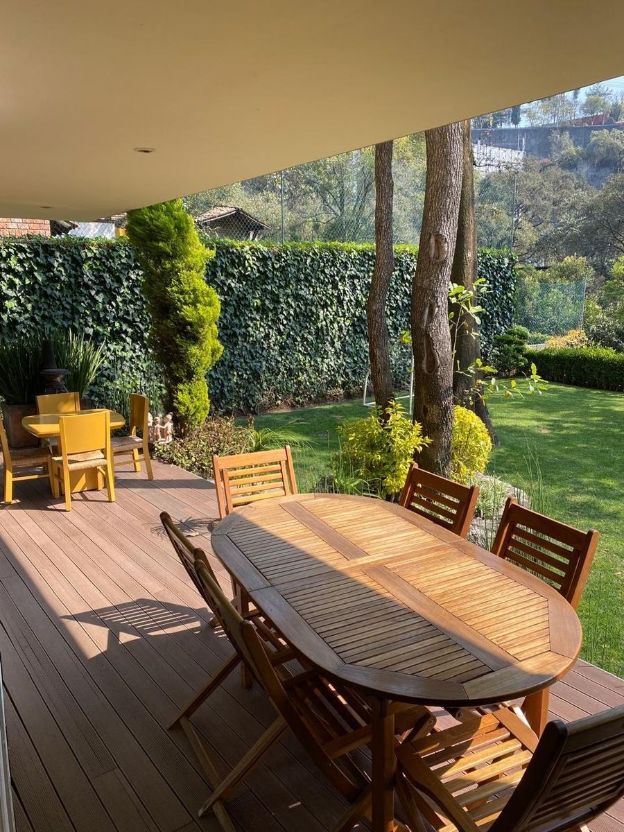 Jardim com vista bonita, foto 1 de 8