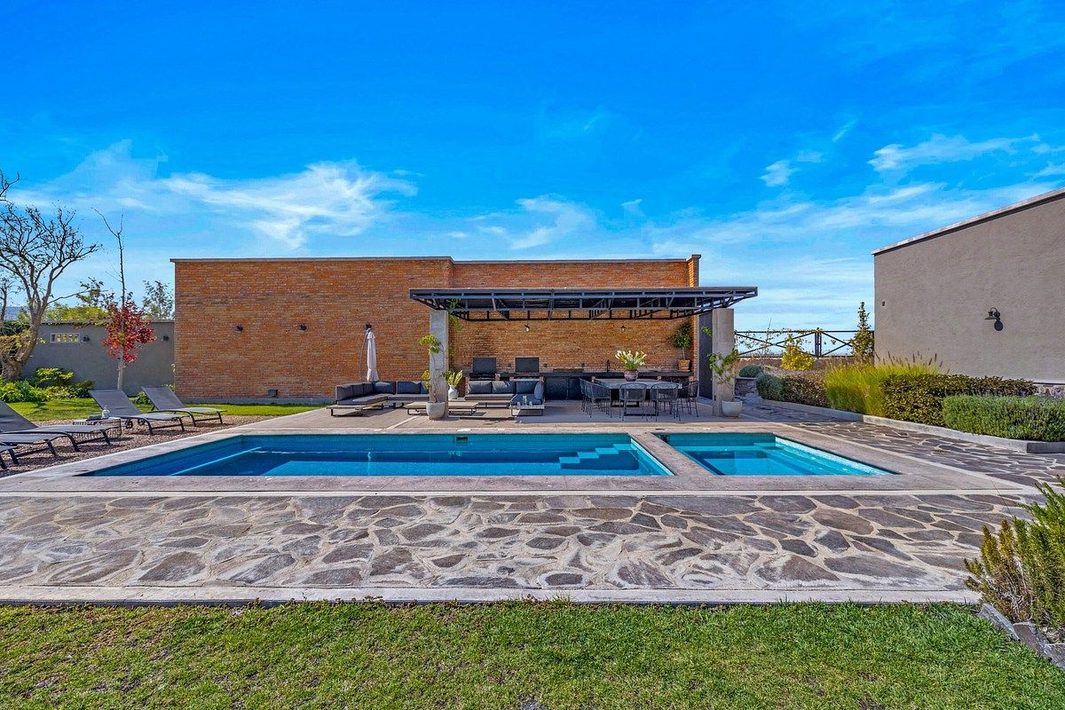 Casa en venta en San Miguel de Allende - A 15 minutos del Centro, foto 1 de 45