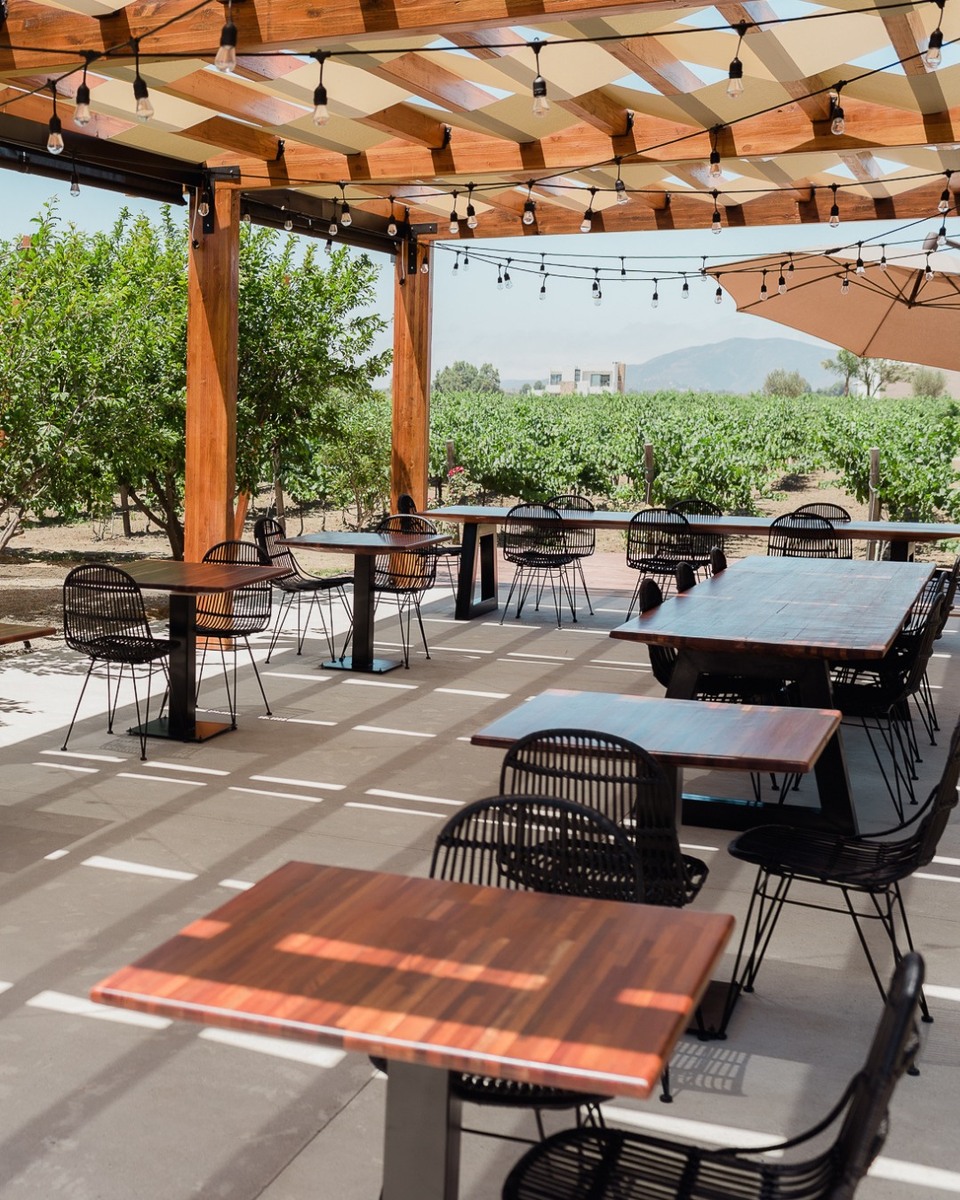 6 de 16: Vecino Hotel Burbujas Colindante