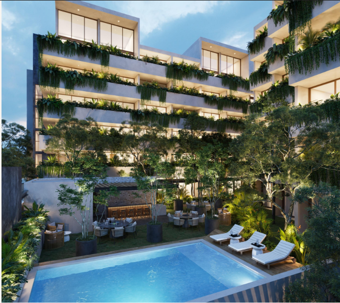 6 de 11: Jardín Central y Alberca