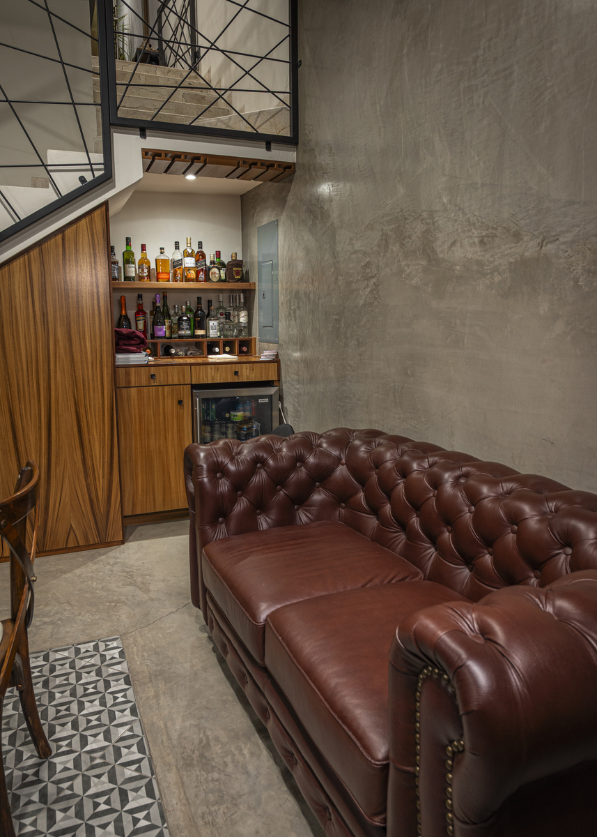 34 de 42: SALA SOTANO